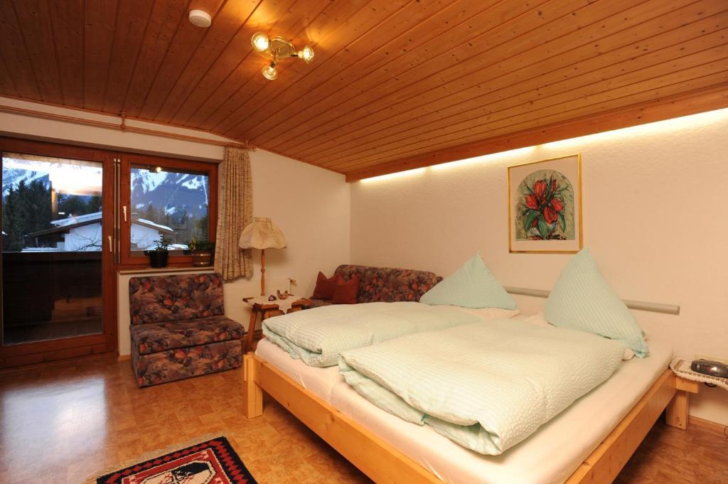ホテル Haus Moosbrugger ロイテ 部屋 写真