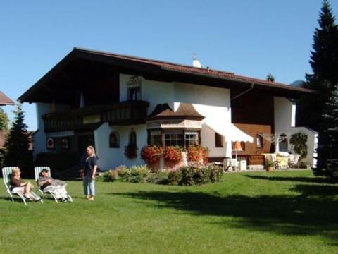 ホテル Haus Moosbrugger ロイテ エクステリア 写真
