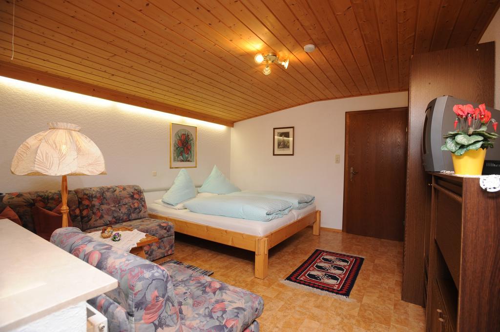 ホテル Haus Moosbrugger ロイテ エクステリア 写真